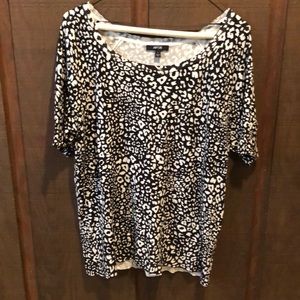 Black and White Leopard Print Short Sleeve Sweater
